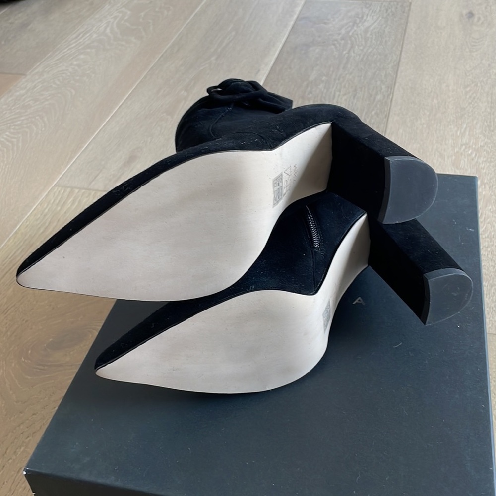 Pelle Moda Edson Black Suede Booties View 6